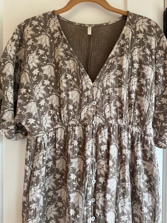 Rylee+ cru Women’s Mandi Button-Front Maxi Dress - garden green/White - Picture 5 of 7